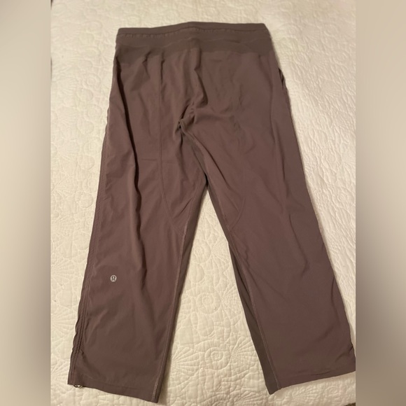Lululemon Dance Studio Mid Rise Cropped Pant - Picture 6 of 11